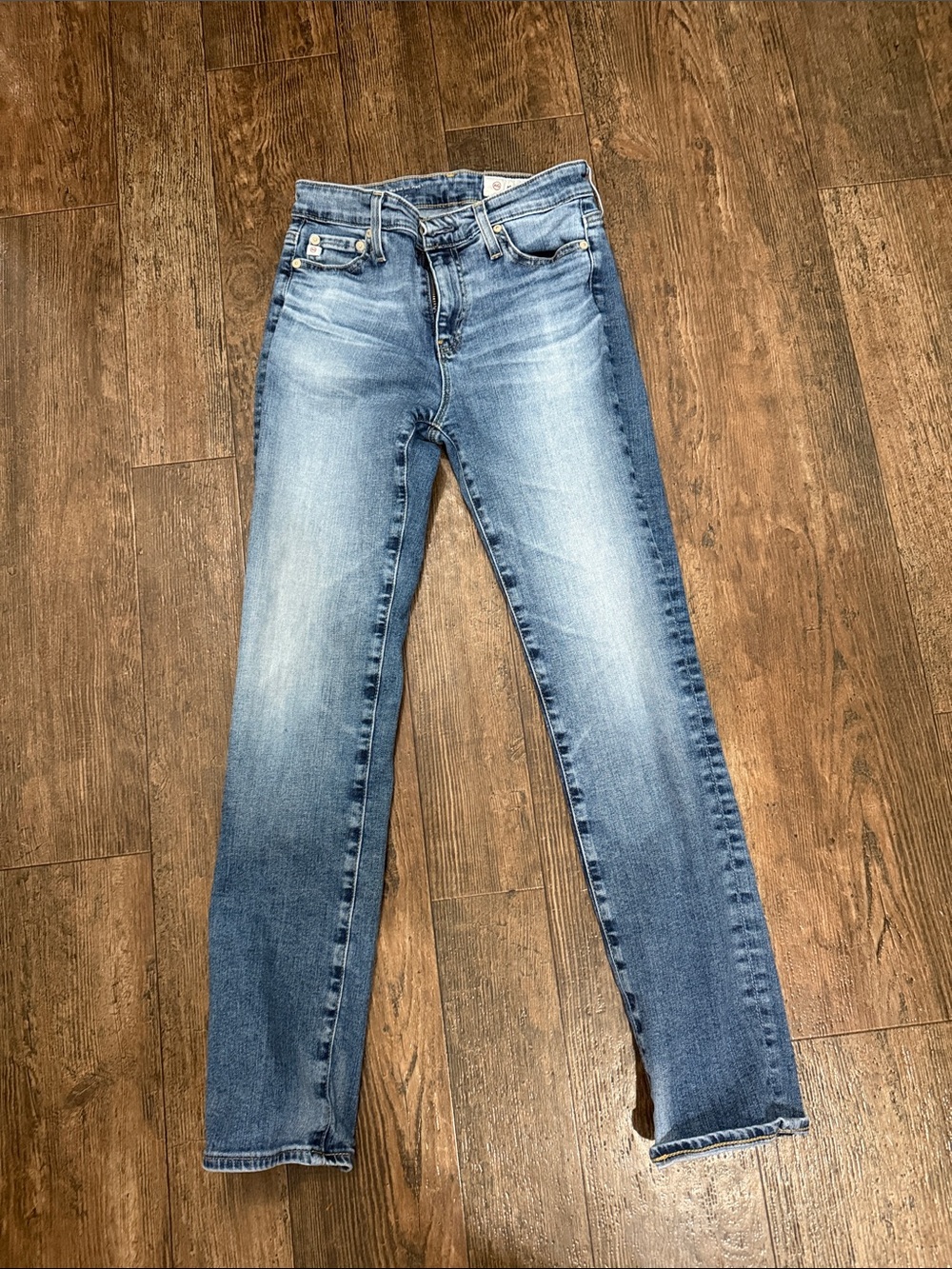 AG Adriano Goldschmied Mari Mid Rise Slim Atraight Light Blue Jeans